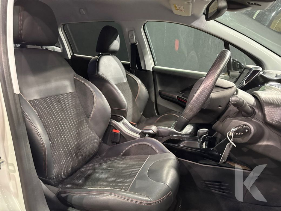 2019 Peugeot 2008 GT LINE - HALF LEATHER - FACTORY ALLOYS - CRUISE CONTROL - REAR CAMERA €15,950