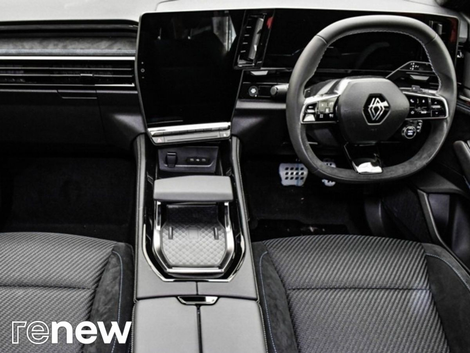 2025 Renault Austral - image 2