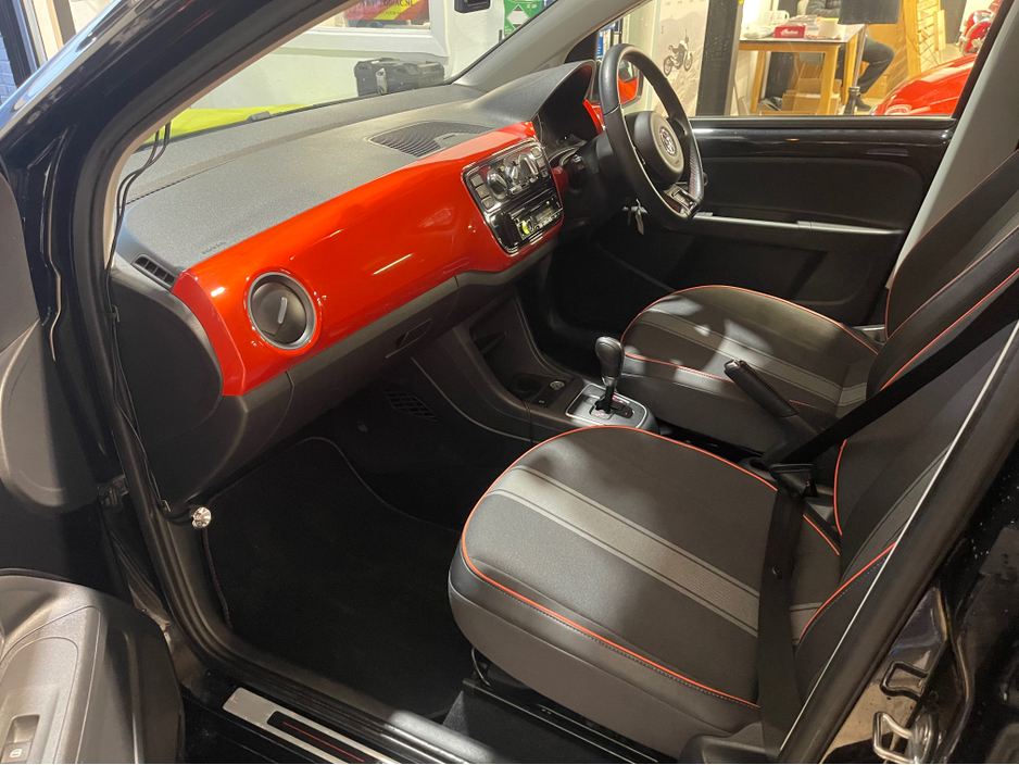 2014 Volkswagen up! DBA-AACHY 5DR €7,490