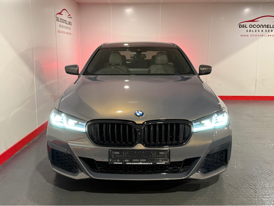 2023 BMW 5 Series - image 8