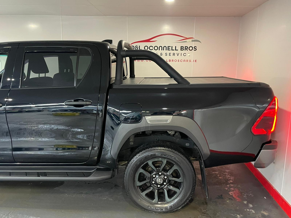 2023 Toyota Hilux - image 17