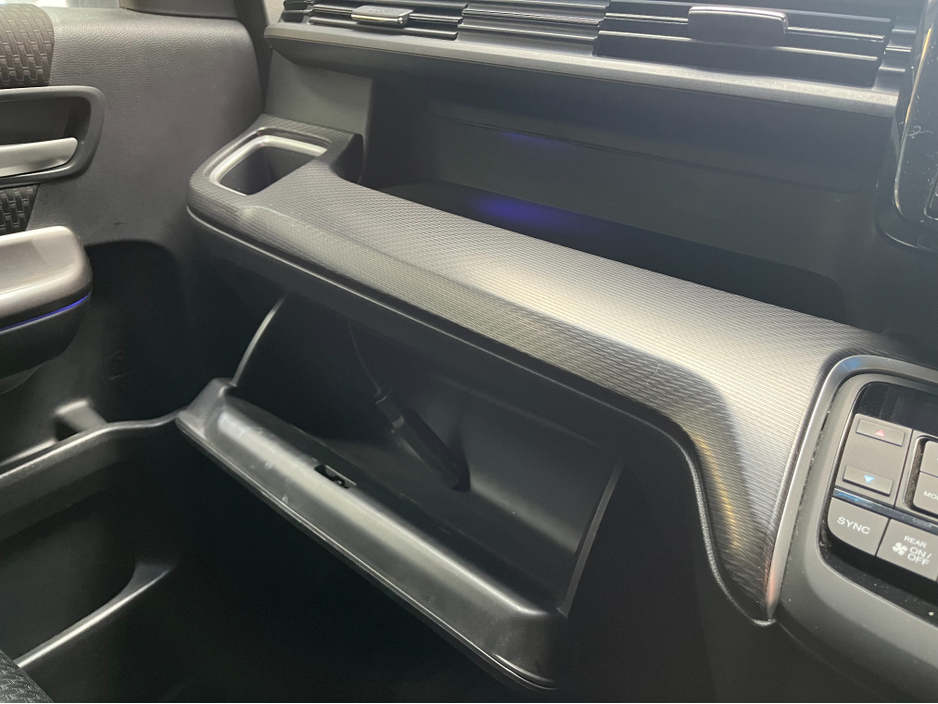 2018 Honda Stepwagon - image 18