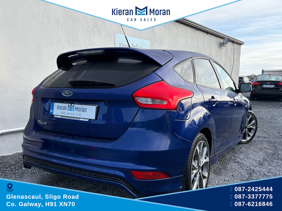 2017 Ford Focus - image 5