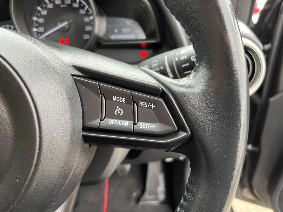 2022 Mazda Mazda2 - image 27