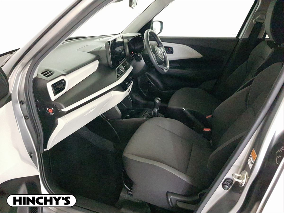 2025 Suzuki Swift - image 4