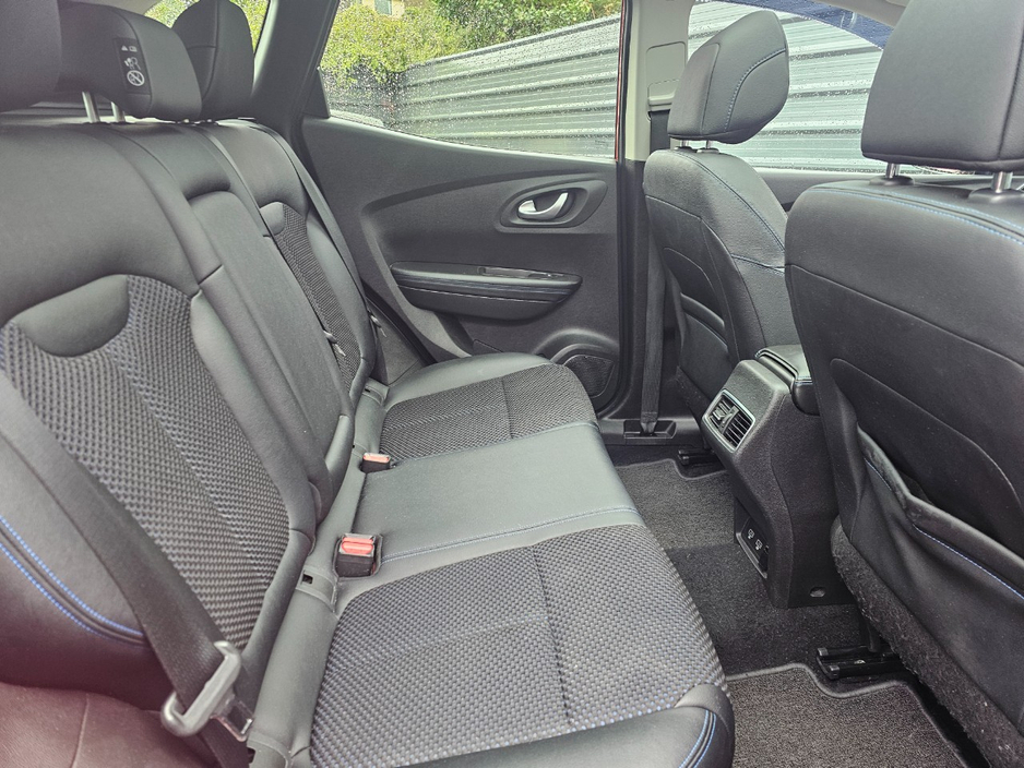2019 Renault Kadjar - image 9