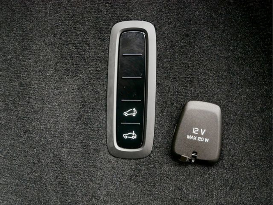 2024 Polestar 3 - image 29