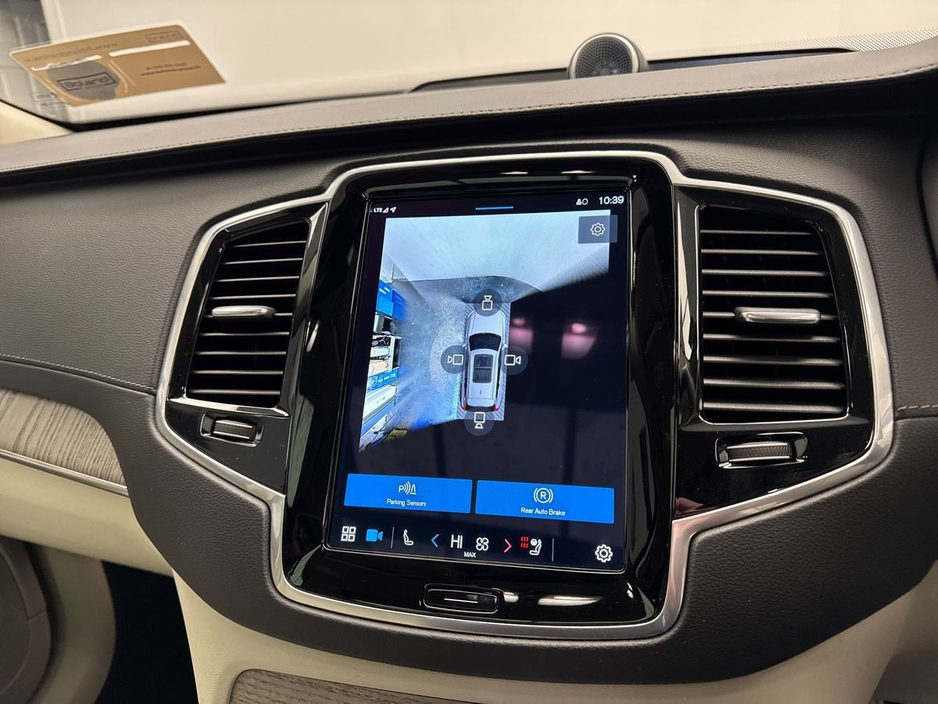 2023 Volvo XC90 - image 21