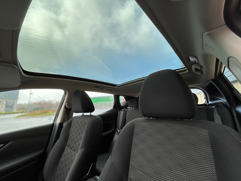 2016 Nissan Qashqai - image 9