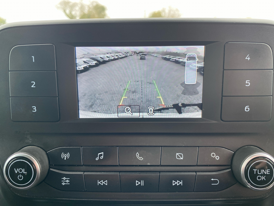 2022 Ford Transit - image 12