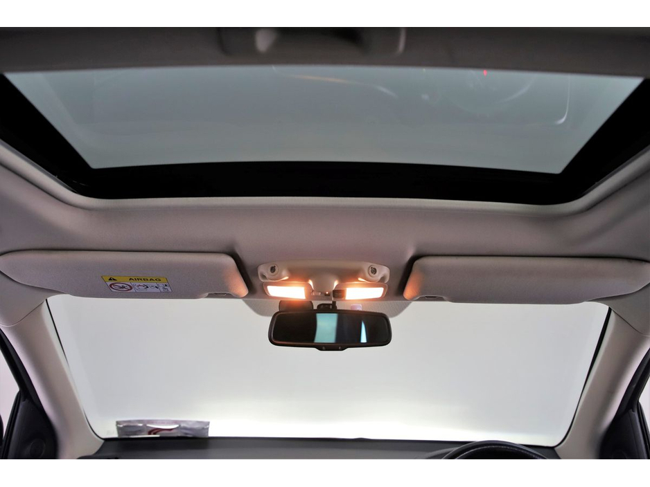 2017 Mitsubishi Outlander - image 26