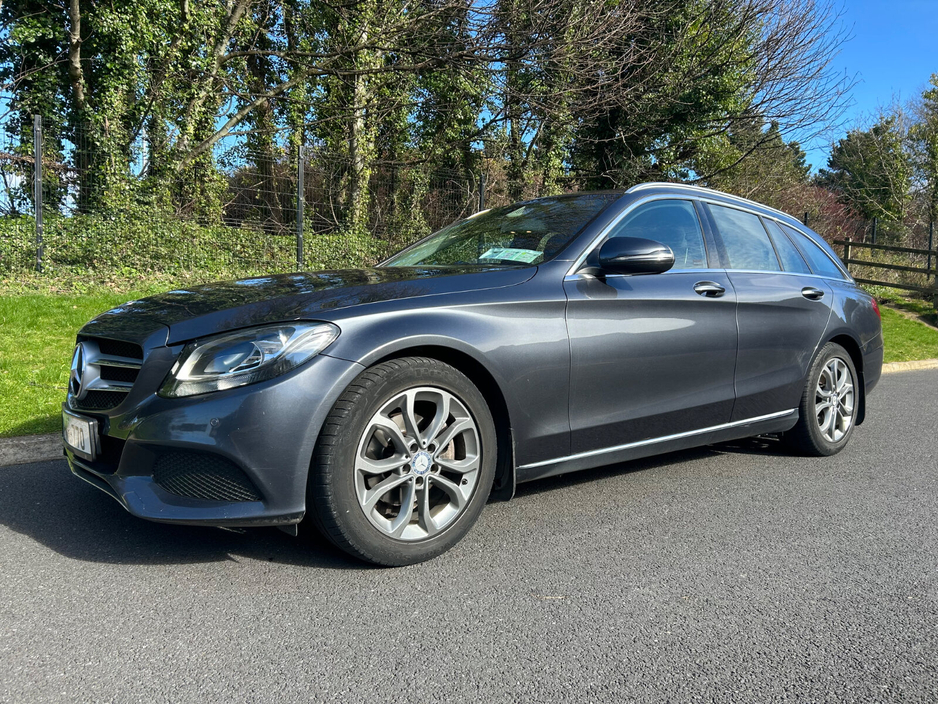 2016 Mercedes-Benz C Class - image 7