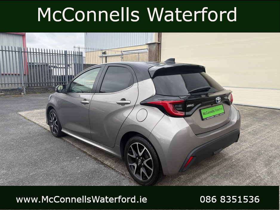 2020 Toyota Yaris - image 4