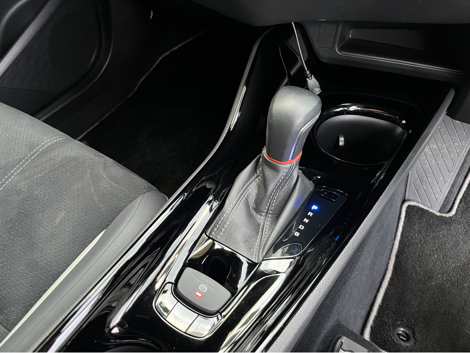 2022 Toyota C-HR GR SPORT AUTOMATIC HYBRID 1.8 PETROL //HIGH SPEC//HALF LEATHER HEATED SEATS//KEYLESS ENTRY//ADAPTIVE CRUISE CONTROL//REVERSE CAMERA// €29,950