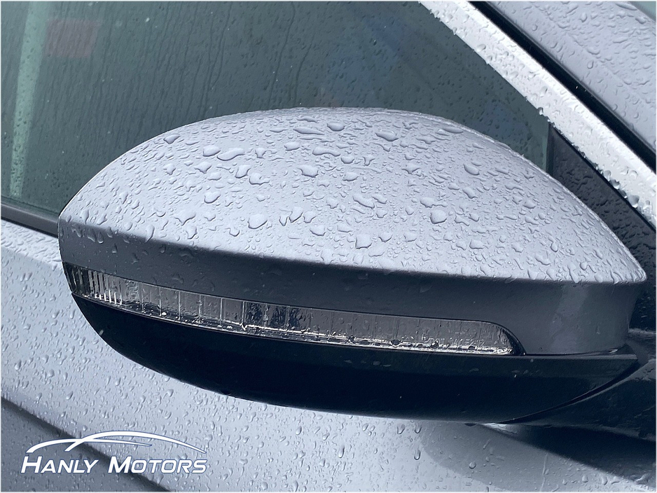 2023 Volkswagen T-Roc LIFE 2.0 TDI MANUAL 6SPEED FWD 116HP 5 €30,950