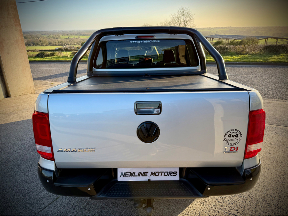 2017 Volkswagen Amarok - image 9