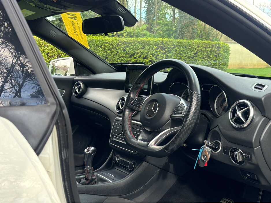 2015 Mercedes-Benz CLA Class - image 7