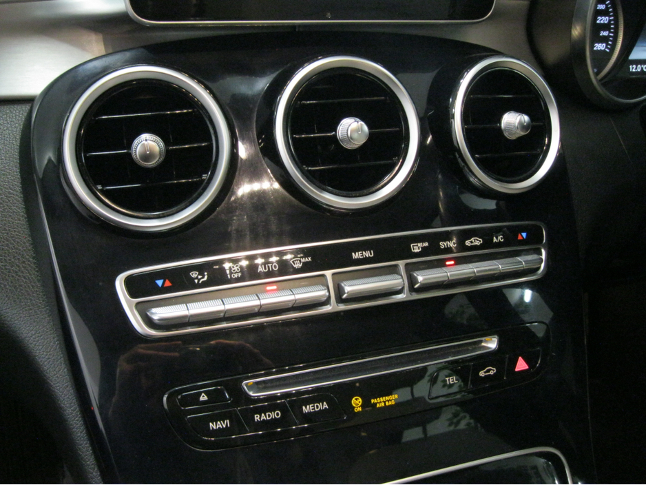 2015 Mercedes-Benz C Class - image 23