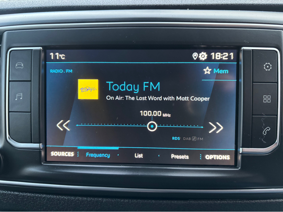 2023 Peugeot Expert - image 8