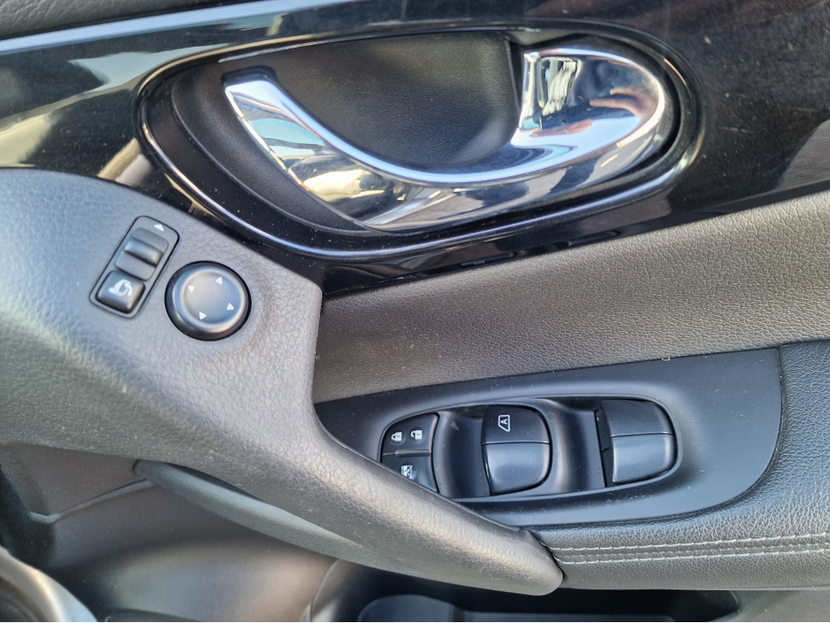 2017 Nissan Qashqai - image 19