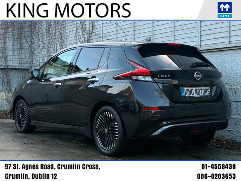 2022 Nissan Leaf - image 6