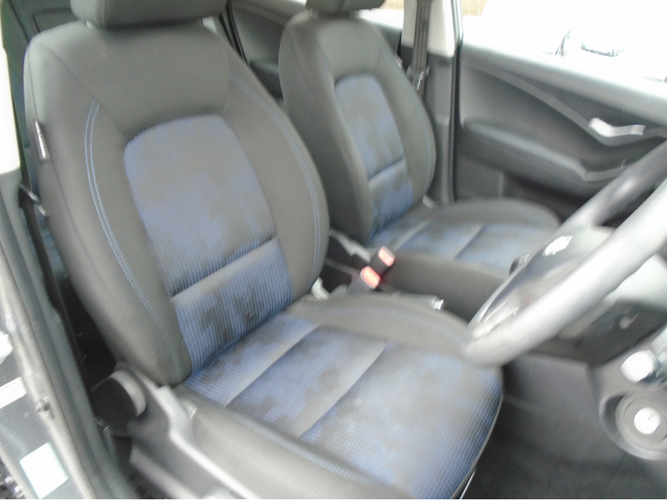 2014 Hyundai ix20 - image 12