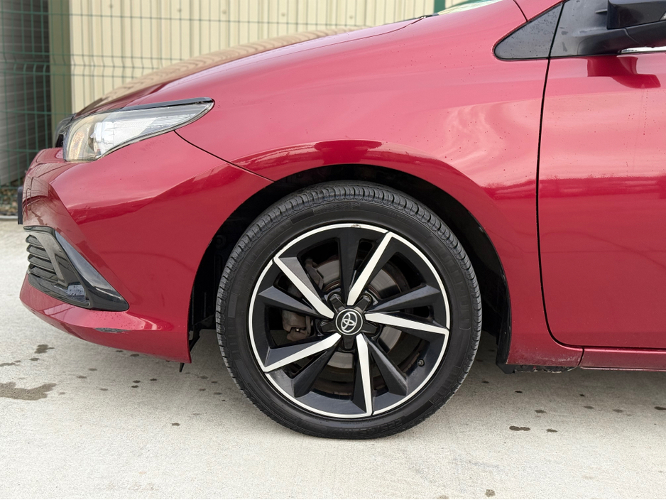 2018 Toyota Auris 1.2 D-4T LUNA SPORT 4DR €14,950