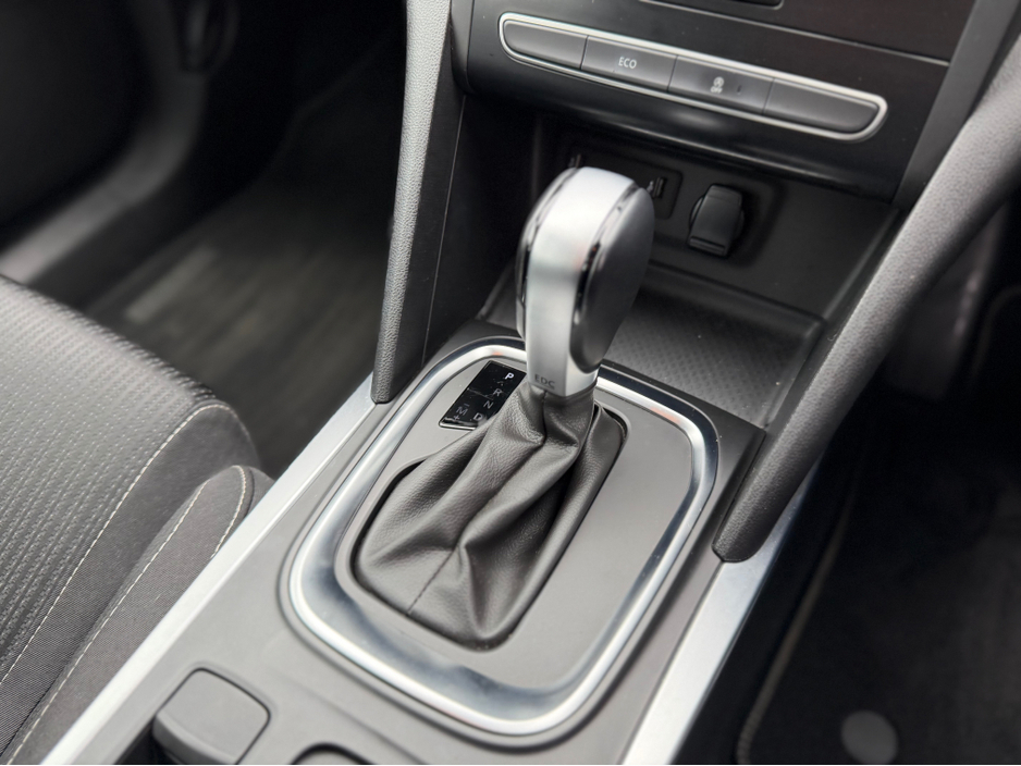 2018 Renault Megane - image 27