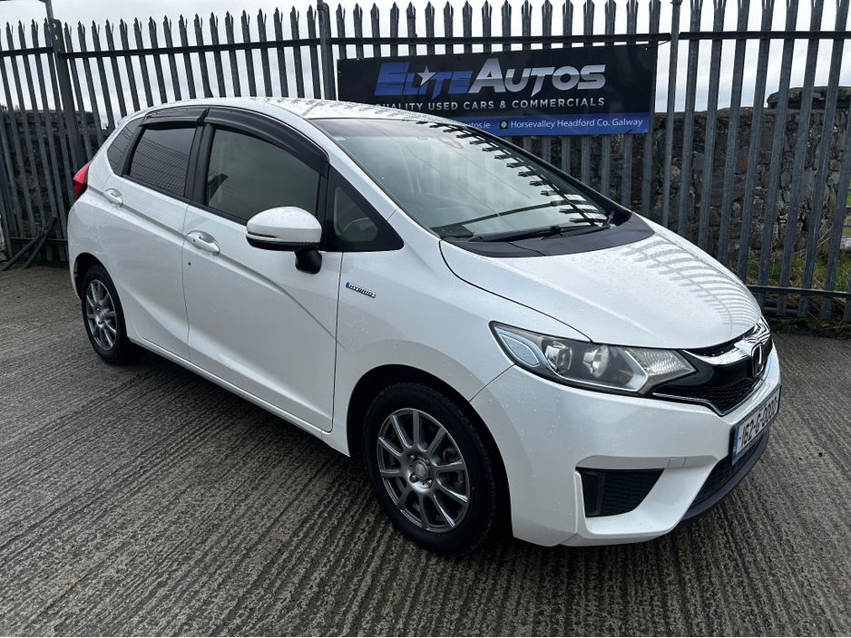 2016 Honda Fit Self Charging Hybrid €10,995