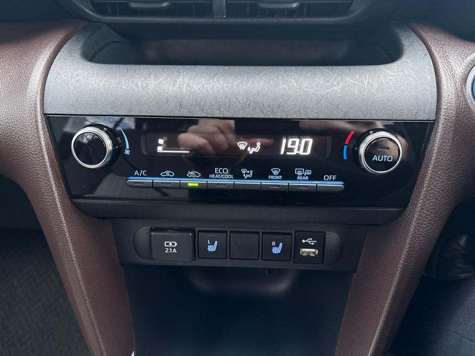 2021 Toyota Yaris Cross 1.5L Petrol Hybrid Automatic €25,950