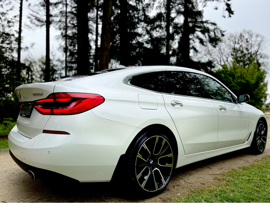 2018 BMW 6 Series - image 16