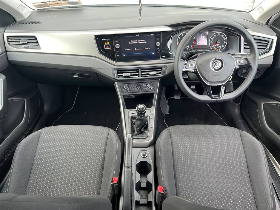 2018 Volkswagen Polo - image 10