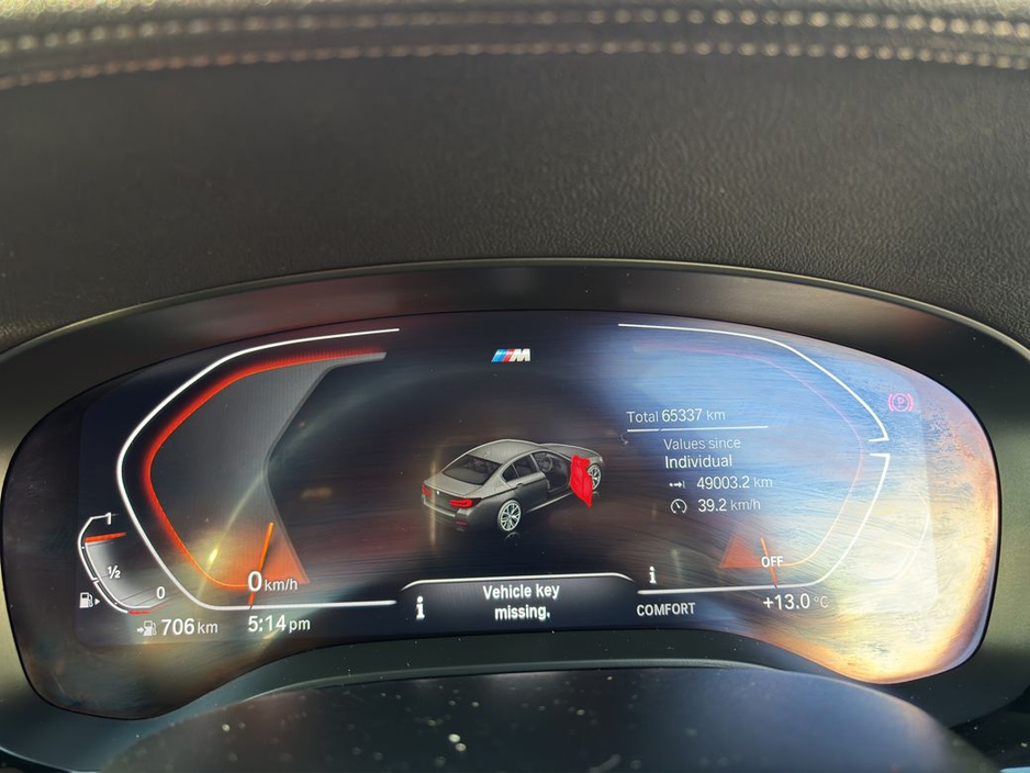 2022 BMW 5 Series - image 13