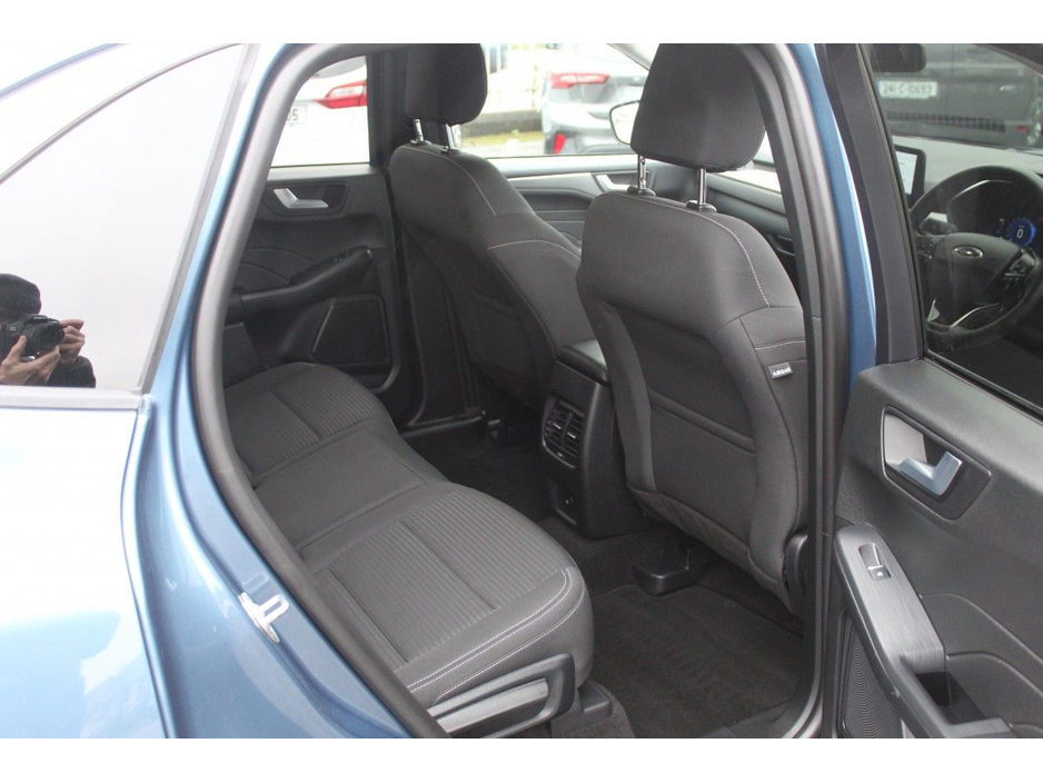 2024 Ford Kuga - image 11