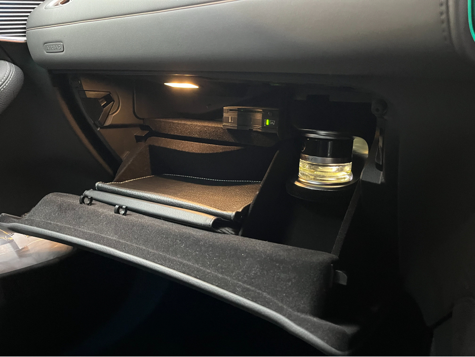 2021 Mercedes-Benz EQC - image 22