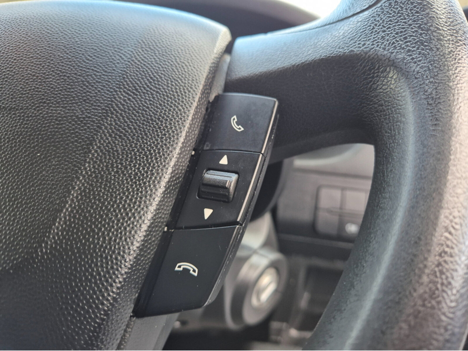 2019 Peugeot Boxer - image 9