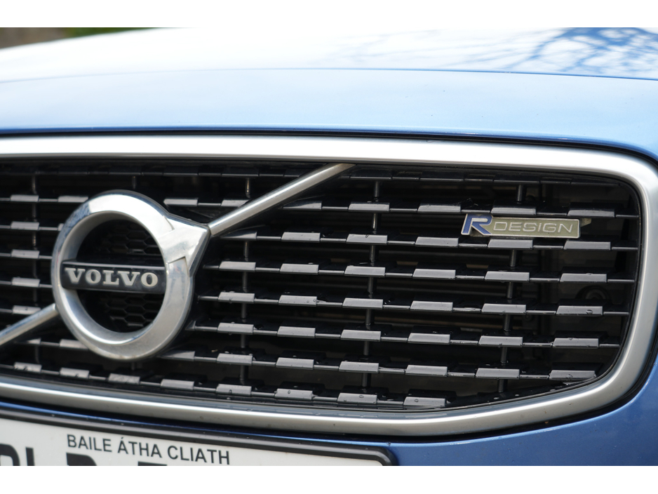 2018 Volvo S90 - image 18