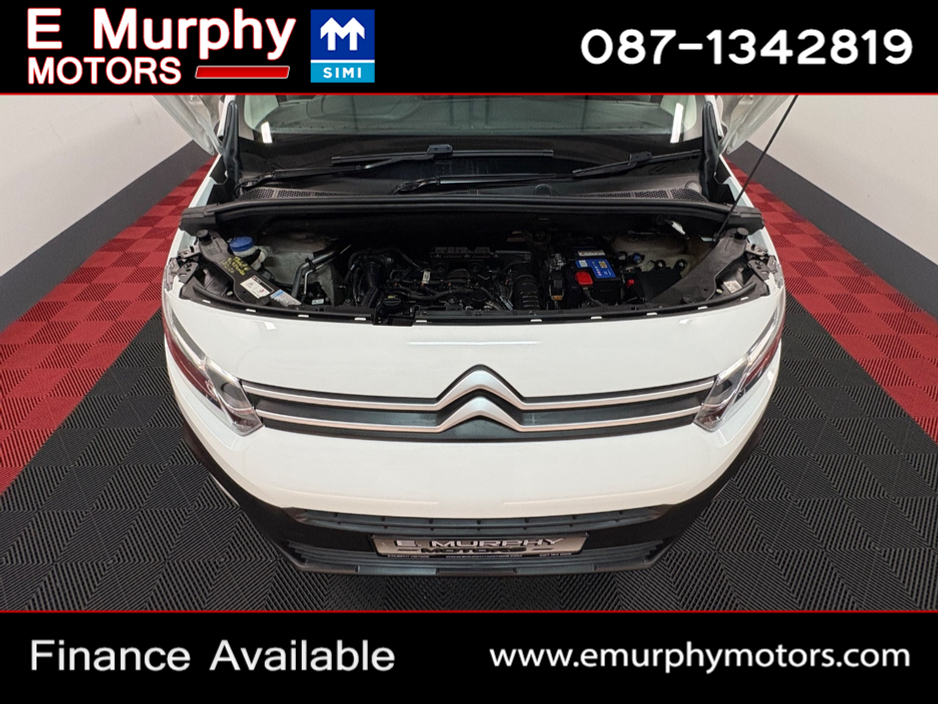 2022 Citroen Berlingo - image 28