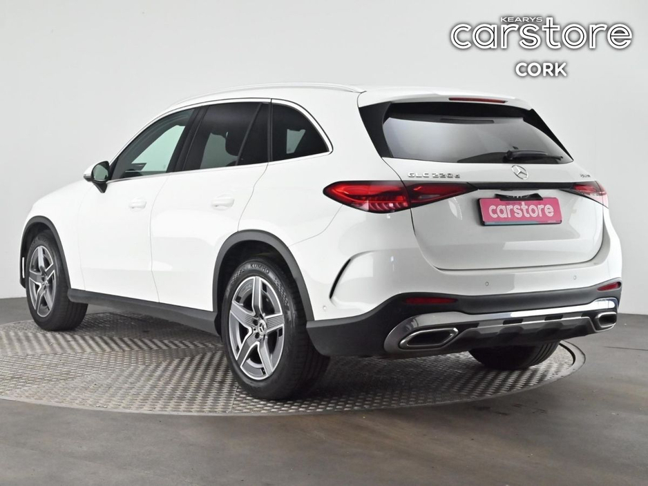 2023 Mercedes-Benz GLC Class - image 3