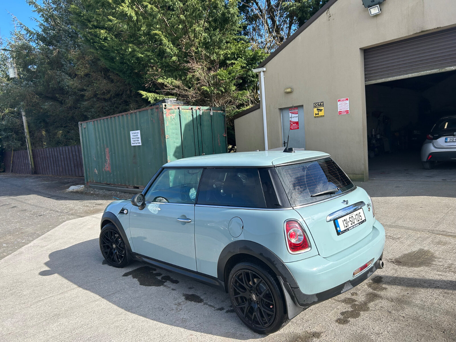 2013 MINI Hatch - image 7