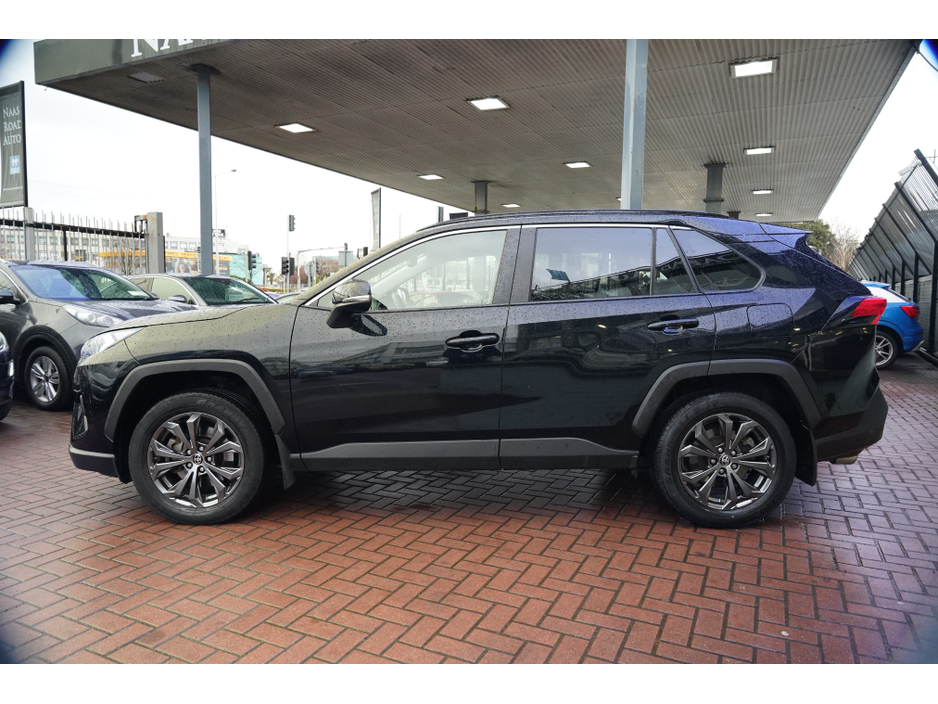 2022 Toyota Rav4 - image 7