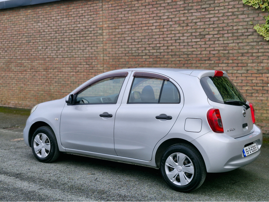 2015 Nissan March Automatic €7,995