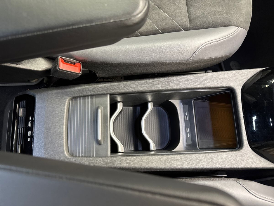 2023 Volkswagen ID.4 - image 15