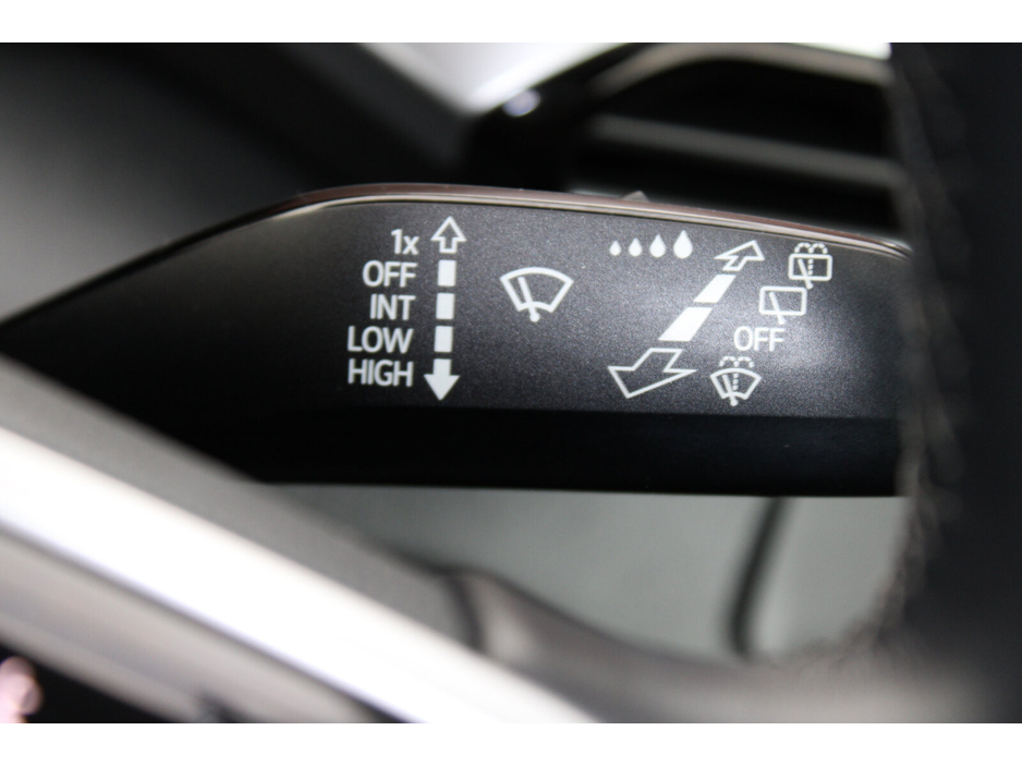 2022 Volkswagen ID.4 LIFE DX 77kWh 174HP €26,950