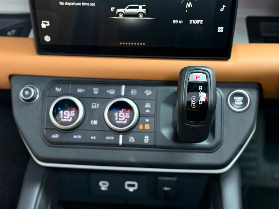 2024 Land Rover Defender - image 18