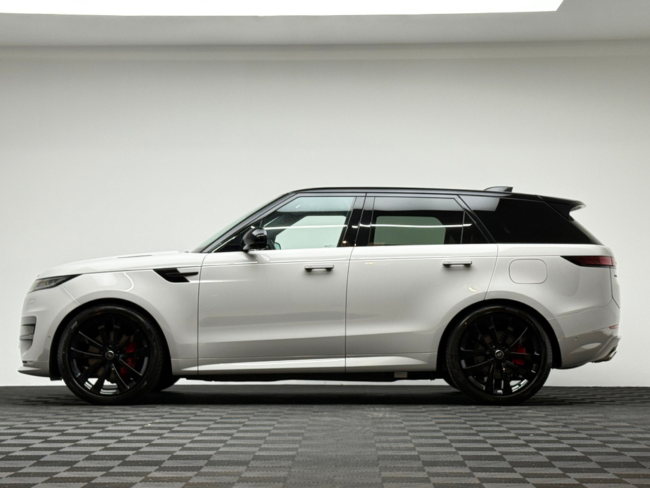 2026 Land Rover Range Rover Sport - image 4