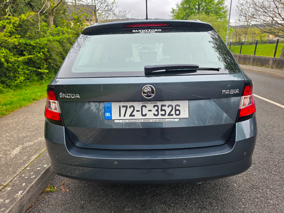 2017 Skoda Fabia - image 4