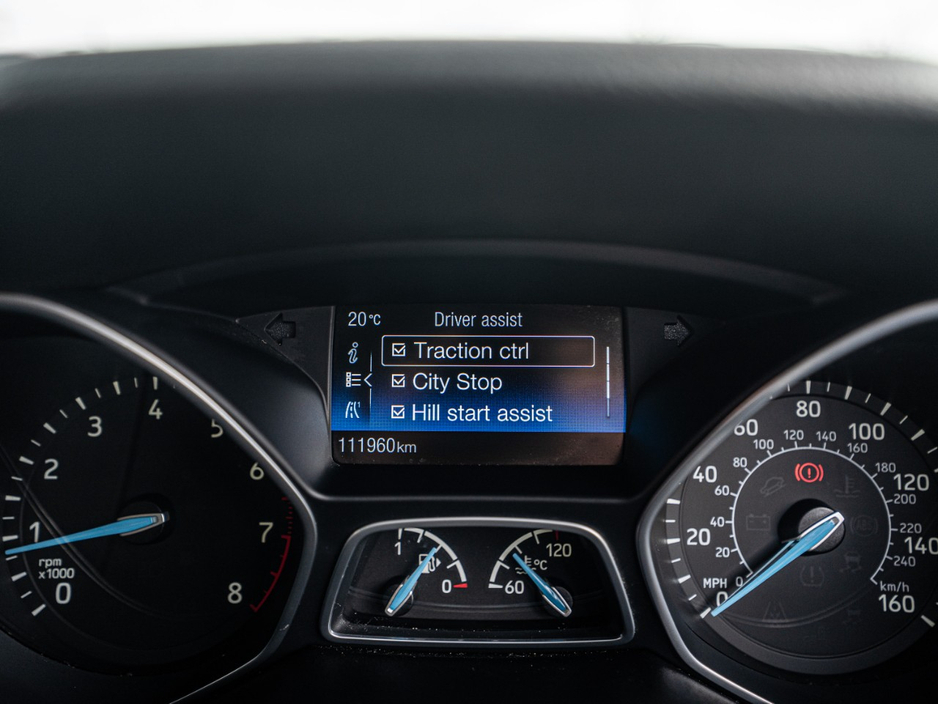 2016 Ford Focus - image 28