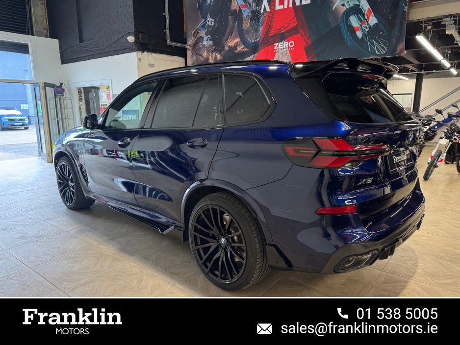 2024 BMW X5 - image 8