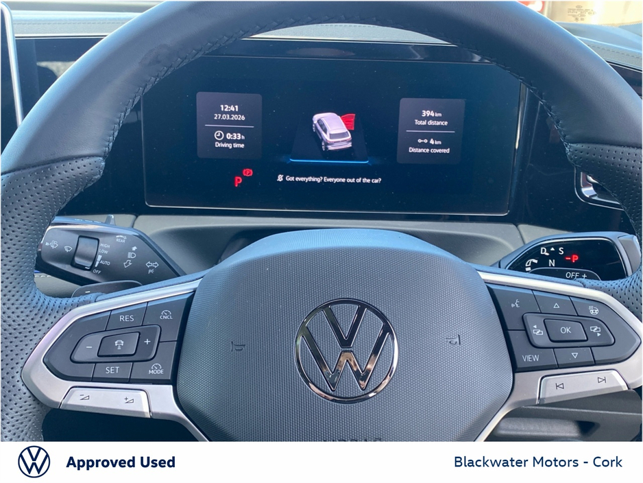 2025 Volkswagen Tiguan - image 15